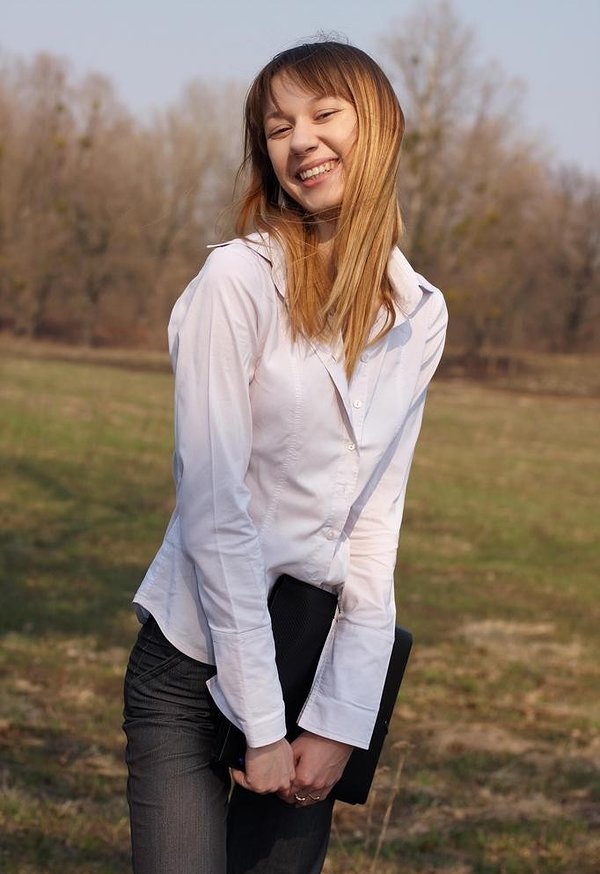 Алла, 21